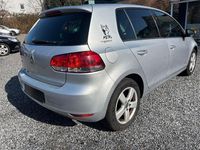 Gebraucht VW Golf VI Team 105 PS (77 kW) 2011 Silber Kleinwagen
