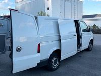 Używany VW Transporter 102 KM (75 kW) 2018 Biały Van
