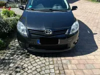 Gebraucht Toyota Auris 99 PS (72 kW) 2010 Schwarz Kleinwagen
