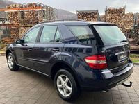 Gebraucht Mercedes ML280 190 PS (139 kW) 2006 Blau SUV