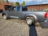 Gebraucht Nissan Navara 174 PS (127 kW) 2005 Grau Pickup