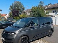 Gebraucht VW Multivan 150 PS (110 kW) 2024 Braun Van