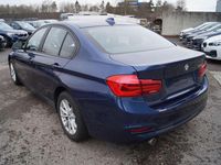 Gebraucht BMW 318 150 PS (110 kW) 2016 Blau Limousine