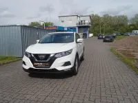 Gebraucht Nissan Qashqai Acenta 163 PS (119 kW) 2018 Weiß SUV
