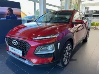 Gebraucht Hyundai Kona Advantage 141 PS (103 kW) 2020 Pulse red / mic SUV