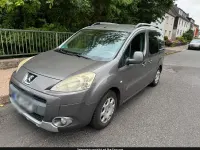 Gebraucht Peugeot Partner 111 PS (81 kW) 2011 Grau Van / Kleinbus