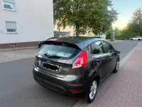 Gebraucht Ford Fiesta Celebration 101 PS (74 kW) 2016 Grau Kleinwagen