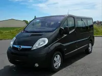 Gebraucht Opel Vivaro 115 PS (84 kW) 2010 Schwarz Van / Kleinbus