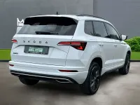 Gebraucht Skoda Karoq SportLine 150 PS (110 kW) 2025 Moonweiß SUV