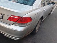 Gebraucht BMW 730 258 PS (189 kW) 2005 Silber Limousine