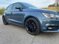 Gebraucht Audi A1 Sportback Design 95 PS (69 kW) 2016 Blau Kleinwagen
