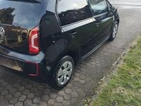 Second-hand VW e-up! 60 kW (82 CP) 2016 Negru Hatchback