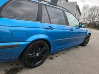 Gebraucht BMW 318 143 PS (105 kW) 2002 Blau Kombi
