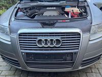 Usado Audi A6 177 HP (130 kW) 2005 Prateado Carrinha