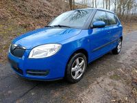 Gebraucht Skoda Fabia 105 PS (77 kW) 2008 Blau Limousine