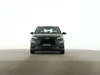 Gebraucht Hyundai Kona Select 100 kW (136 PS) 2023 Schwarz SUV