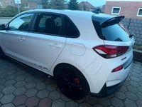 Gebraucht Hyundai i30 275 PS (202 kW) 2019 Weiß Kleinwagen