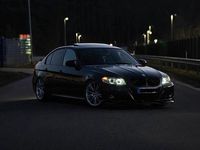 Gebraucht BMW 320 170 PS (125 kW) 2010 Schwarz Limousine