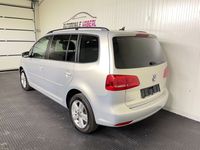 Gebraucht VW Touran Match 140 PS (102 kW) 2012 Silber Van / Kleinbus