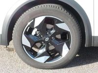 Gebraucht Renault Captur Techno 158 PS (116 kW) 2024 Perlmutt weiß/black pearl (metallic) SUV