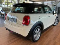 Gebraucht Mini Cooper 136 PS (100 kW) 2015 Weiß Kleinwagen