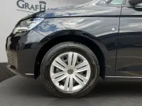 Gebraucht VW Caddy Basis 102 PS (75 kW) 2024 Schwarz Van / Kleinbus