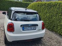 Gebraucht Mini Cooper 136 PS (100 kW) 2016 Weiß Kleinwagen