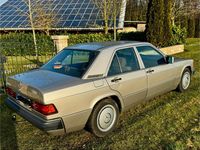 Gebraucht Mercedes 190 122 PS (89 kW) 1992 Beige Limousine