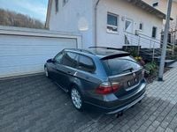Gebraucht BMW 320 150 PS (110 kW) 2006 Grau Kombi