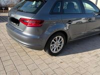 Gebraucht Audi A3 125 PS (91 kW) 2014 Grau Limousine