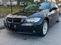 Gebraucht BMW 318 143 PS (105 kW) 2007 Schwarz Limousine