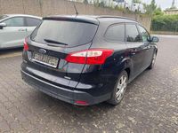 Gebraucht Ford Focus Trend 125 PS (91 kW) 2014 Schwarz Kombi