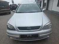 Usata Opel Astra Njoy 84 CV (61 kW) 2003 Argento Berlina