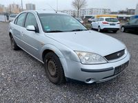 Gebraucht Ford Mondeo 92 PS (67 kW) 2001 Silber Limousine