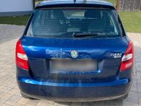 Gebraucht Skoda Fabia 60 PS (44 kW) 2009 Blau Kleinwagen
