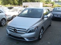 Gebraucht Mercedes B180 122 PS (89 kW) 2014 Silber Van / Kleinbus