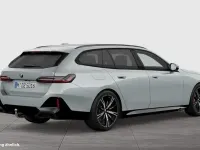Gebraucht BMW 540 M Sport 303 PS (222 kW) 2025 Grau Kombi