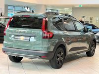 Neu Dacia Jogger Extreme 101 PS (74 kW) 2025 Chedar green Van / Kleinbus