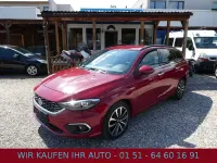 Gebraucht Fiat Tipo Lounge 120 PS (88 kW) 2017 Rot Limousine