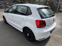 Gebraucht VW Polo Comfortline 90 PS (66 kW) 2017 Weiß Kleinwagen