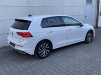 Gebraucht VW Golf VIII Style 204 PS (150 kW) 2022 Pure white Limousine