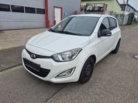 Gebraucht Hyundai i20 Edition 86 PS (63 kW) 2014 Weiß Kleinwagen