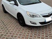 Gebraucht Opel Astra 115 PS (84 kW) 2012 Weiß Kombi