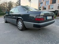 Używany Mercedes E230 122 KM (89 kW) 1988 Coupe