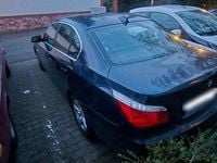 Gebraucht BMW 520 163 PS (119 kW) 2007 Blau Limousine