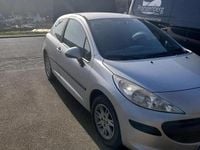 Gebraucht Peugeot 207 88 PS (64 kW) 2007 Silber Kleinwagen