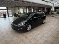 Gebraucht Opel Astra Edition 105 PS (77 kW) 2018 Schwarz Kombi