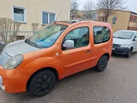 Gebraucht Renault Kangoo Expression 106 PS (77 kW) 2009 Orange Van / Kleinbus