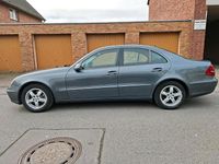 Gebraucht Mercedes E220 150 PS (110 kW) 2005 Grau Limousine