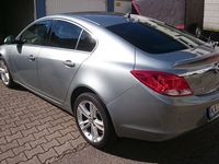 Gebraucht Opel Insignia Edition 140 PS (102 kW) 2012 Silber metallic Limousine
